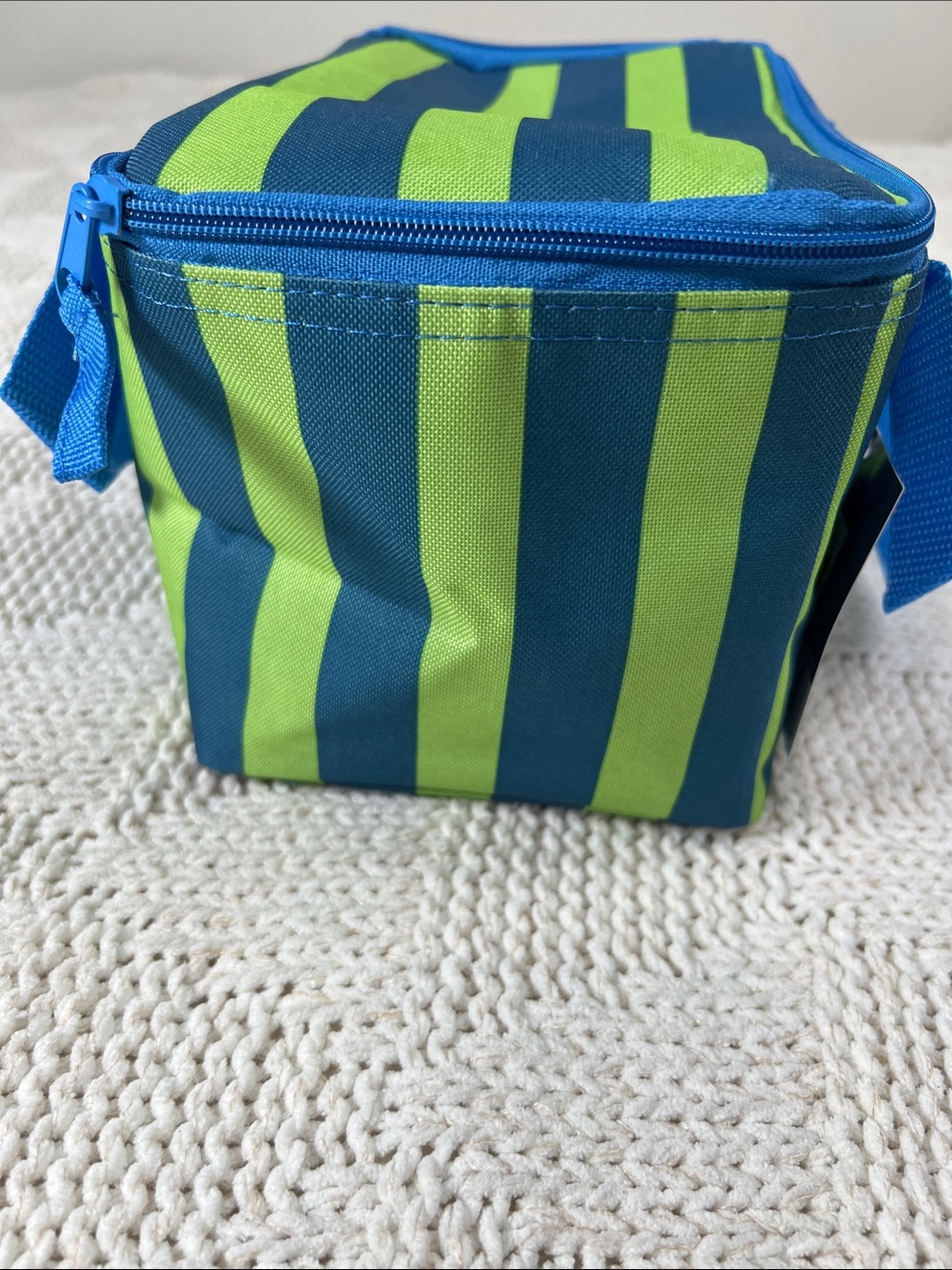 Trader Joe’s Insulated Mini Tote - Picture 4 of 8